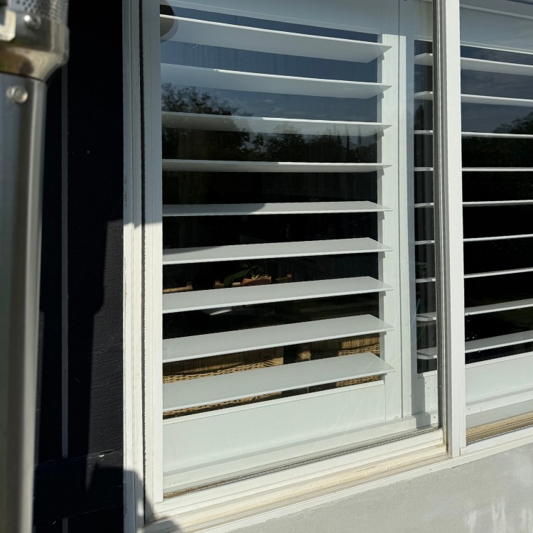 Window Cleaning in Clovis, CA