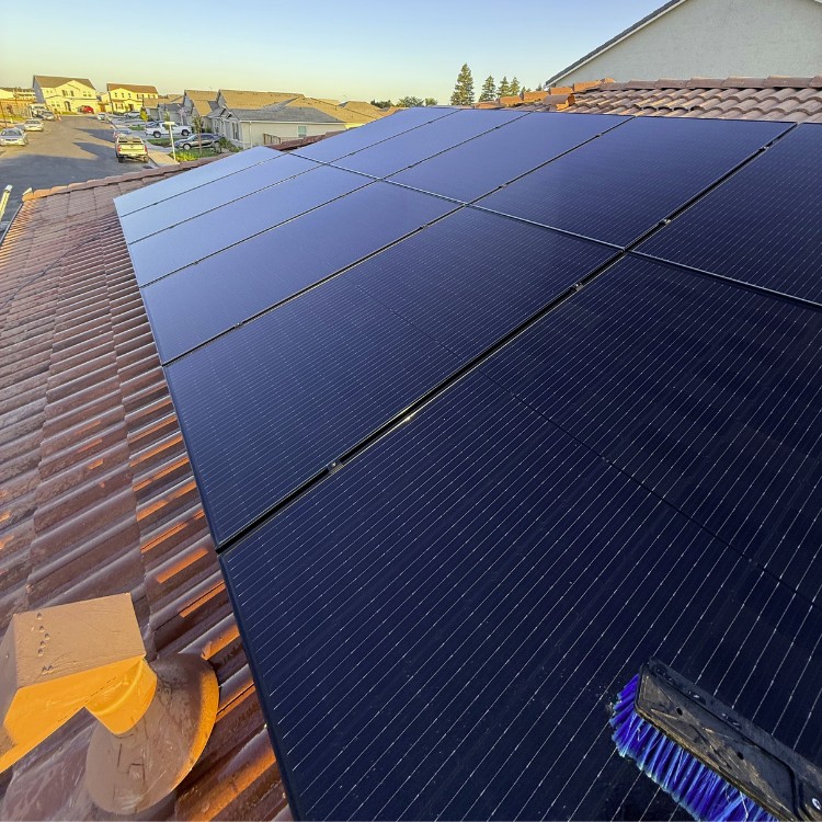 Window Cleaning in Clovis, CA