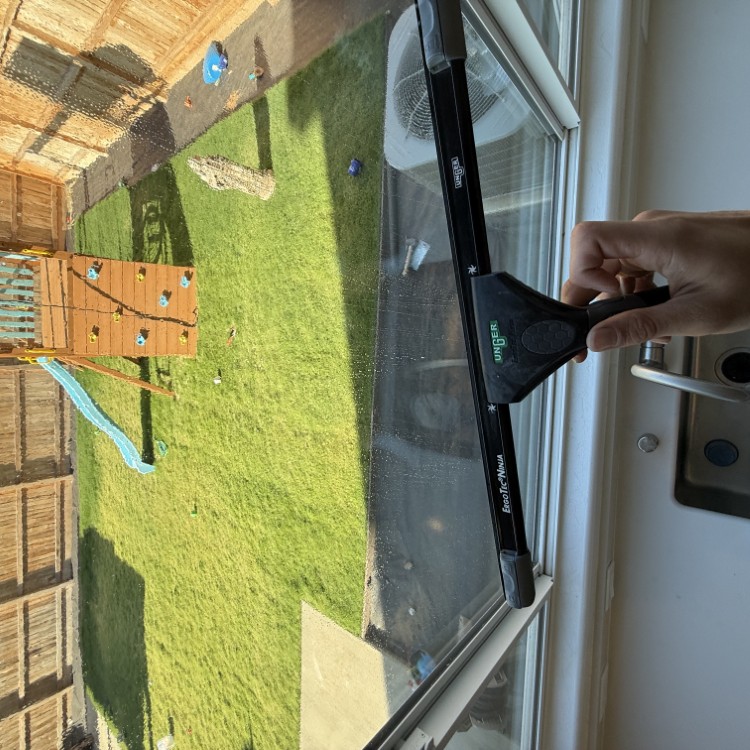 Window Cleaning in Clovis, CA