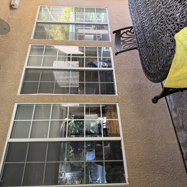 Window Cleaning in Clovis, CA