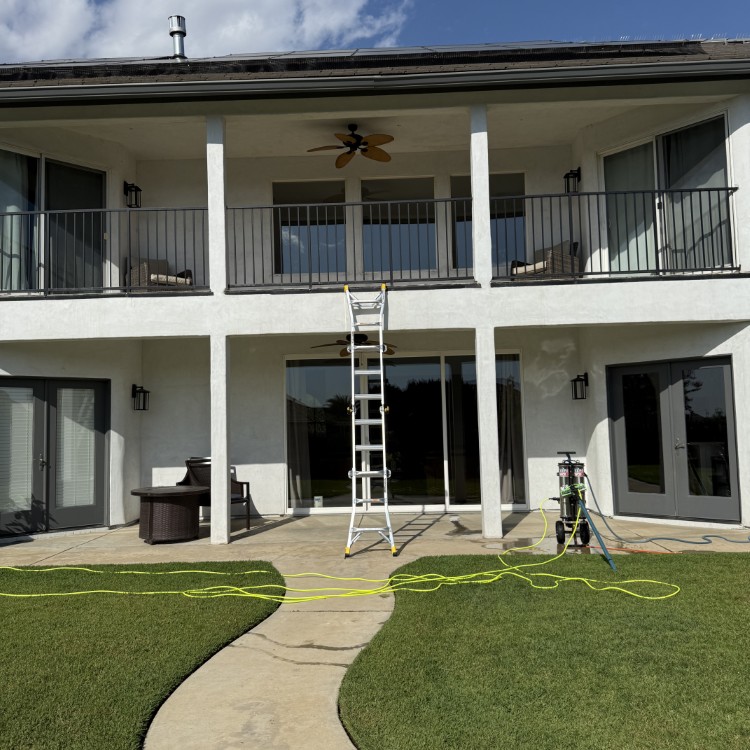 Window Cleaning in Clovis, CA