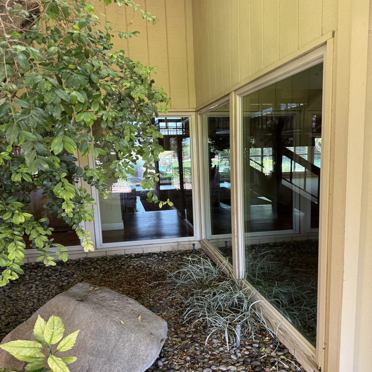 Window Cleaning in Clovis, CA